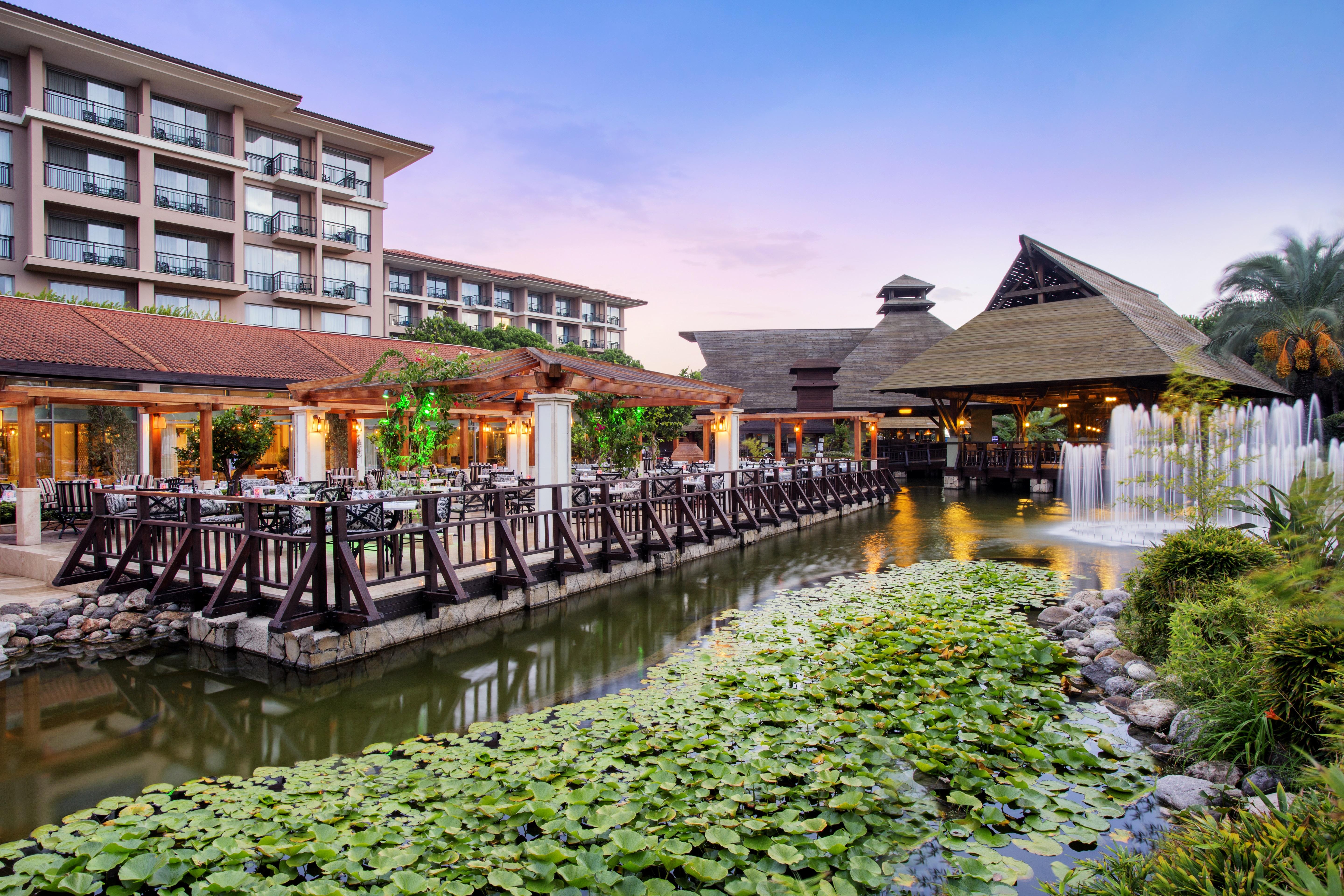 Ic Hotels Green Palace - Kids Concept Αττάλεια Εξωτερικό φωτογραφία The Royal Thai Cuisine Restaurant