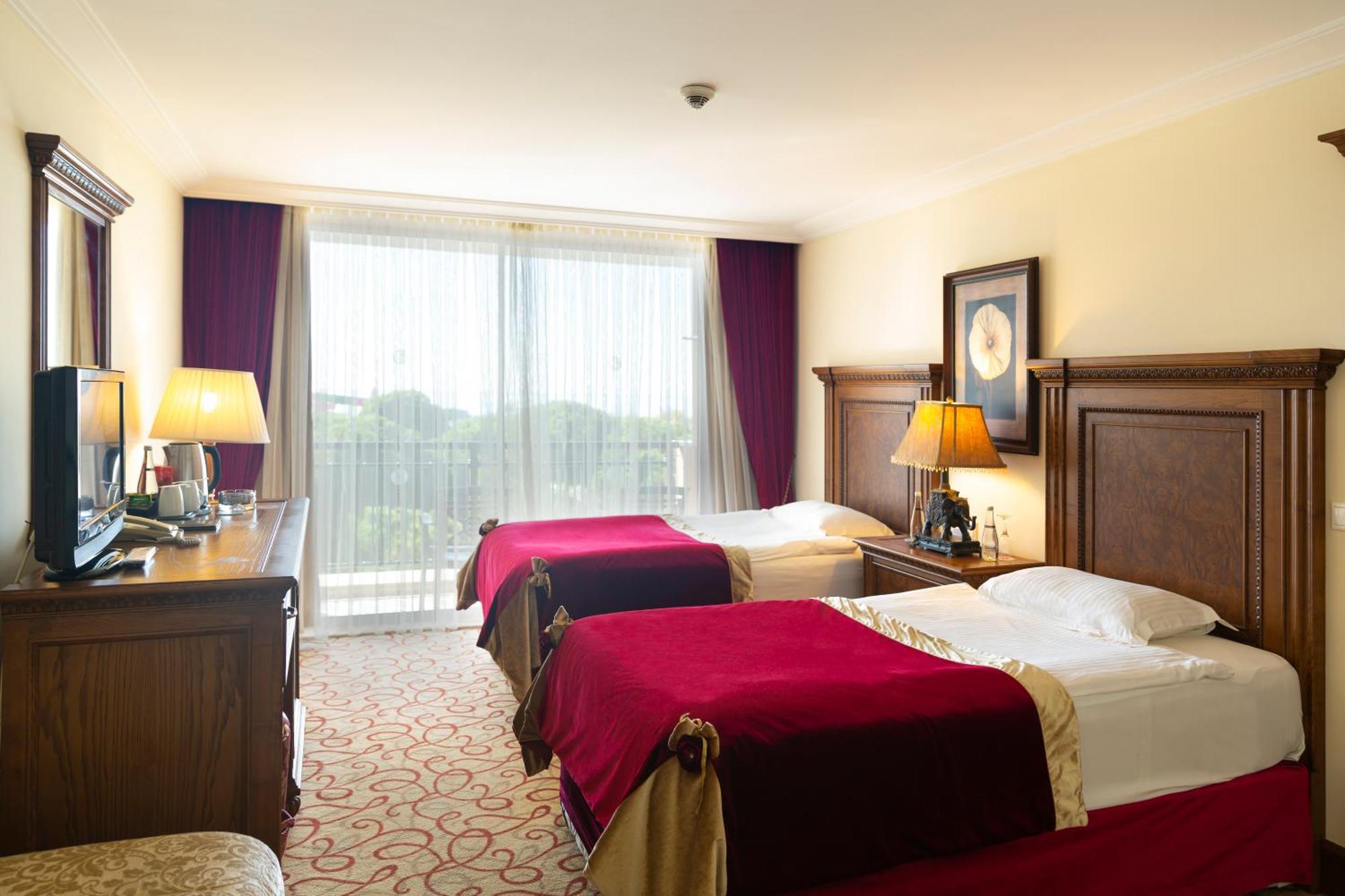Ic Hotels Green Palace - Kids Concept Αττάλεια Δωμάτιο φωτογραφία A room at the hotel
